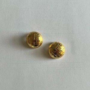 Gold plated clip on earrings